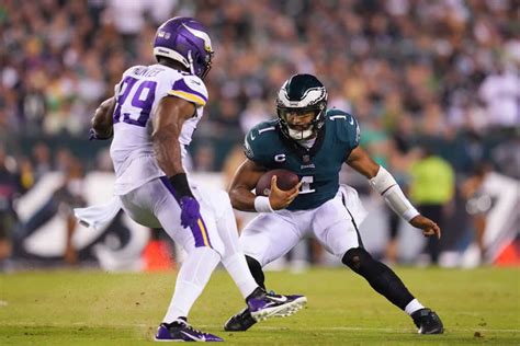 Jalen Hurts Tied An Eagles Legend Monday Night