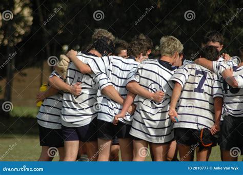 Rugby team huddle editorial photography. Image of player - 2810777