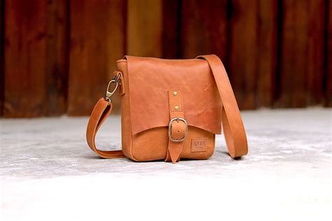 Postman Bag Diesel Toffee Leather - NAVA APPAREL SA