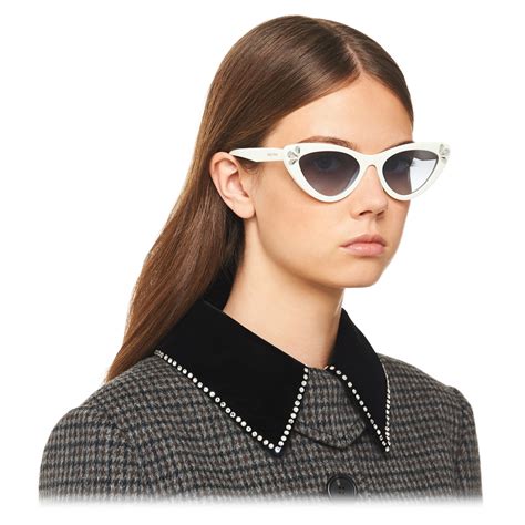 Miu Miu sunglasses - academico.unemat.br