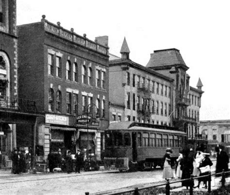 Pictures of Old Elyria Ohio | Trolley stop on Court Street | My ...