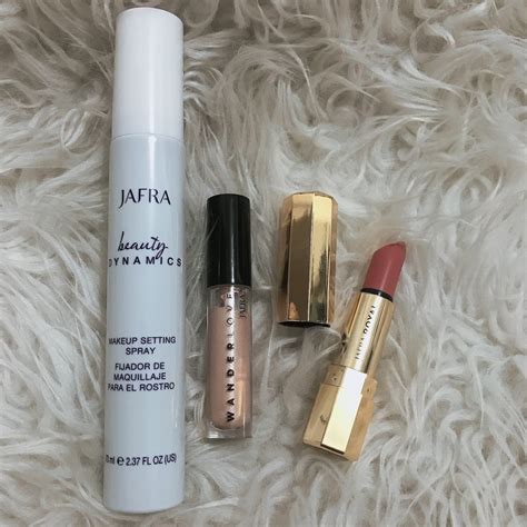 JAFRA MAKEUP SET LIPSTICK EYESHADOW SETTING SPRAY on Carousell