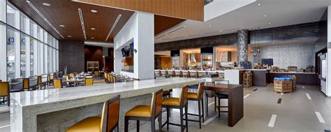 YYC Airport Restaurant | Calgary Airport Marriott In-Terminal Hotel