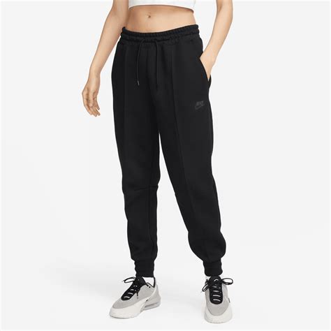 Nike - Women - Tech Fleece Jogger - Black - Nohble