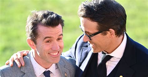 Ryan Reynolds Surprises Friend Rob McElhenney With Hilarious Birthday ...