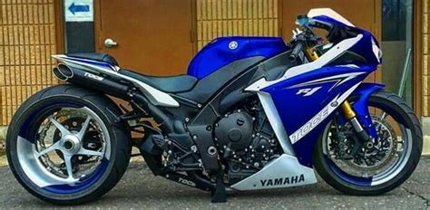 Yamaha R1 Custom | Yamaha r1, Street bikes, Speed bike