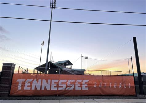 Lady Vols Softball Start Their Season with Love – A Blog Will Do The Job