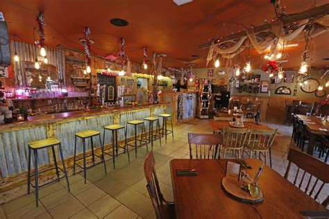 ‘The flamingos are coming’: A favorite Attica restaurant is moving to Clarence – The Buffalo News