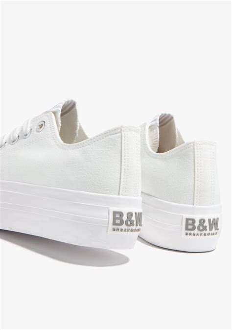 White Basic Sneakers Canvas