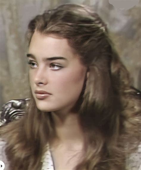 Beautiful Women Pictures, Most Beautiful Women, Alice Cullen, Brooke Shields, Old Money ...