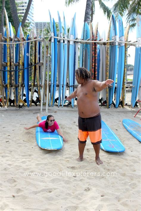 Overcoming Fear and Surfing in Waikiki - Good Life Xplorers