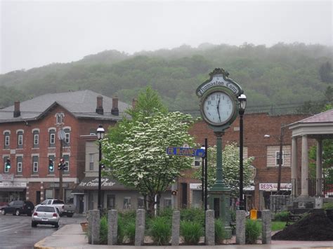 A day in the life of Thomaston, Conneticut 1939 clockmaker – when you ...