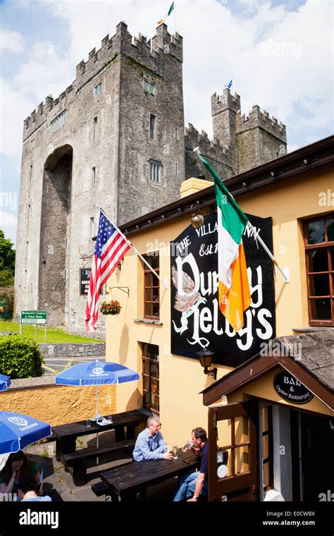 Bunratty Castle; Bunratty, County Clare, Ireland Stock Photo - Alamy