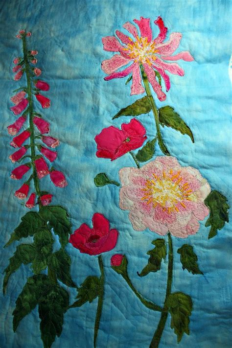 Raw edge applique | Flower quilt, Applique tutorial, Raw edge applique