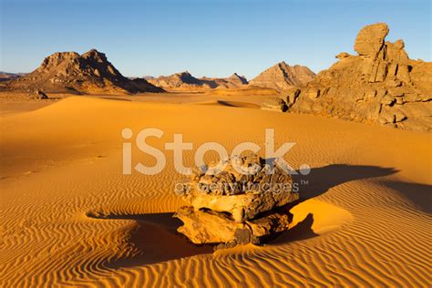 Akakus (acacus) Montagnes, Sahara, Libye AU Lever DU Soleil Photos - FreeImages.com