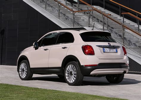 Fiat 500X 4x4 (2015 - ) Photos | Parkers