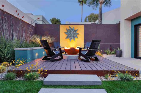 16 Ways to Decorate Your Outdoor Walls for Warm Weather