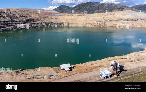 Berkeley Pit viewing platform, Butte, Montana, USA Stock Photo - Alamy