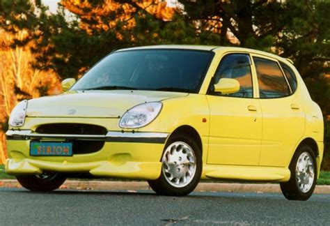 Daihatsu Storia 1998 - 2004 Hatchback 5 door :: OUTSTANDING CARS