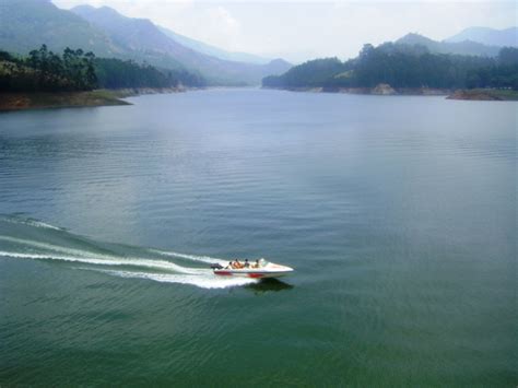 Why Munnar is one of the Most Exotic Holiday Destinations – Pack-'Ur'-Bags