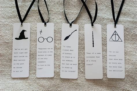 Pin by Felesha Winberry on Bookmarks | Harry potter bookmark, Harry potter crafts, Harry potter diy