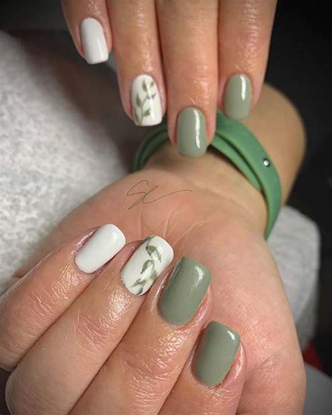 23 Olive Green Nails That Are Perfect for Fall - Page 2 of 2 - StayGlam