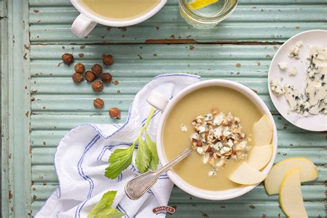 Cream of celeriac soup with blue cheese, apple and hazelnuts - Borges