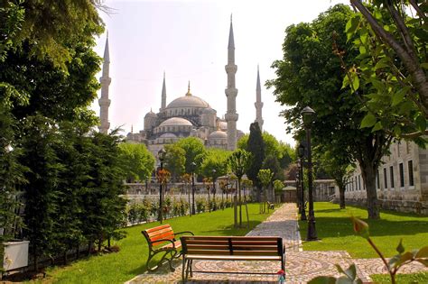 Istanbul travel guide: 24 photos that will make you book a ticket!