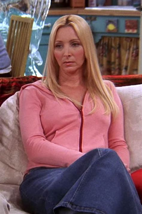 656 Outfits Phoebe Buffay Wore On 'Friends' | Fashion Paradoxes | Klær