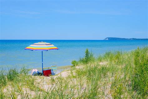 20 BEST BEACHES In Michigan To Visit This Summer (2023)