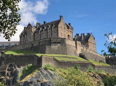 Castle Rock (Edinburgh) - 2021 All You Need to Know BEFORE You Go (with Photos) - Tripadvisor