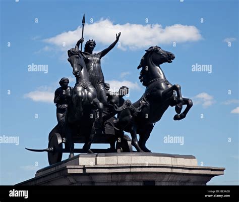 Boadicea (Boudicca) Statue on Westminster Bridge, London, England Stock ...