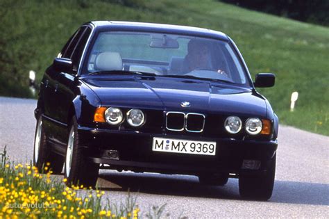 BMW 5 Series (E34) specs & photos - 1988, 1989, 1990, 1991, 1992, 1993 ...