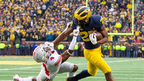 Michigan football: 12-1 odds to make College Football Playoff