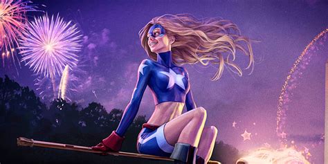 DC's Stargirl: 10 Things You Need To Know About Her Comics Before Watching The Show