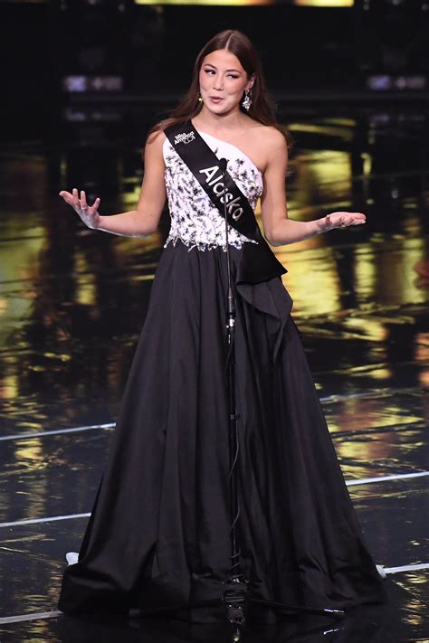 Who is Miss America 2022 winner, Emma Broyles? | The US Sun