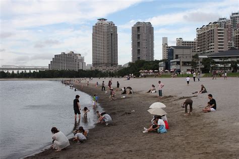 Odaiba Seaside Park | One of two beaches in the Tokyo city a… | Flickr
