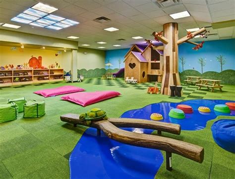 Toddler Room Decorating Ideas For Daycare - Toddler Room Decor: Five Tips on Choosing the Bed ...