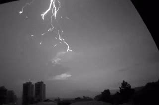 Watch Lightning Strike in Slow Motion - Atlas Obscura