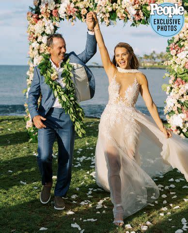 PGA Tour Masters Champ Mike Weir Marries“ Bachelor” Alum Michelle Money in Hawaii: See the ...