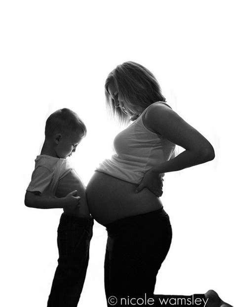 Couple Pregnancy Photoshoot, Family Maternity Photos, Maternity Poses, Maternity Pictures, Cute ...