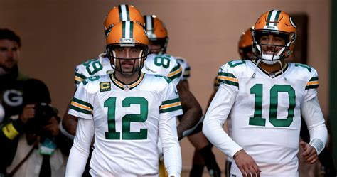 Aaron Rodgers Endorses Jordan Love as Packers' QB1: 'He's a F--king Great Kid' | News, Scores ...