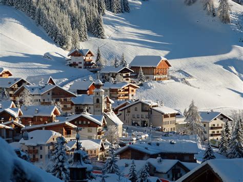 Sfondi : Italia, la neve, inverno, villaggio, ricorrere, Alpi, sciare ...