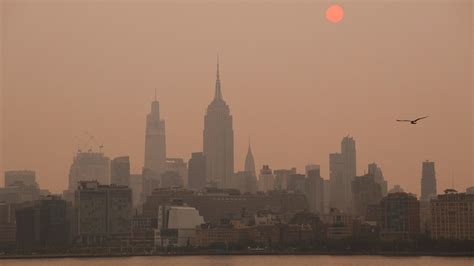 Air quality unhealthy in NYC after smoke descends from Canadian wildfires – NBC New York