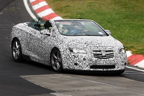 Spyshots: New Opel Astra Cabrio - autoevolution