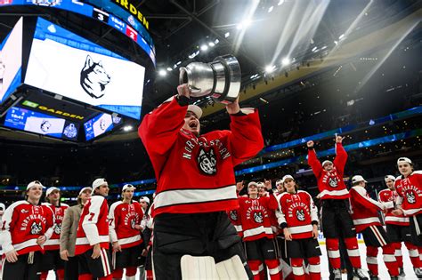 Huskies Win Thrilling Men’s Beanpot Final on a Shootout Goal