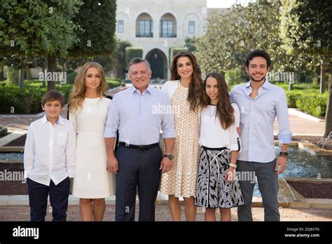 Datei Foto - Neues Foto der Jordan Royal Family, von L : Prinz Hashem ...