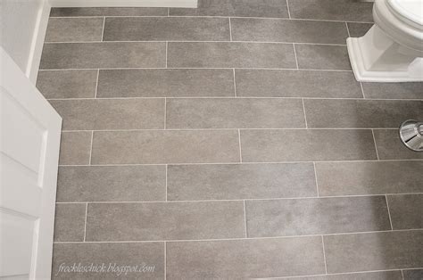 freckles chick: Plank bathroom floor tiles