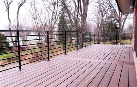 Horizontal Metal Railing for Deck - Great Lakes Metal Fabrication