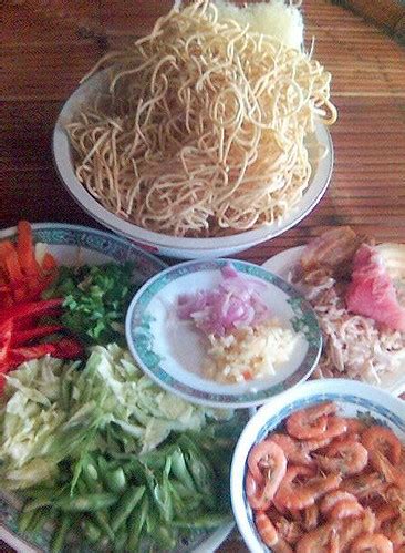 Bihon-Canton Guisado Ingredients | Shelled shrimp, boiled an… | Flickr
